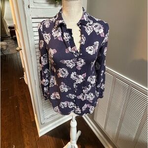ModCloth Thoroughly Ladylike Button Up Top. Navy/Purple floral. Size S